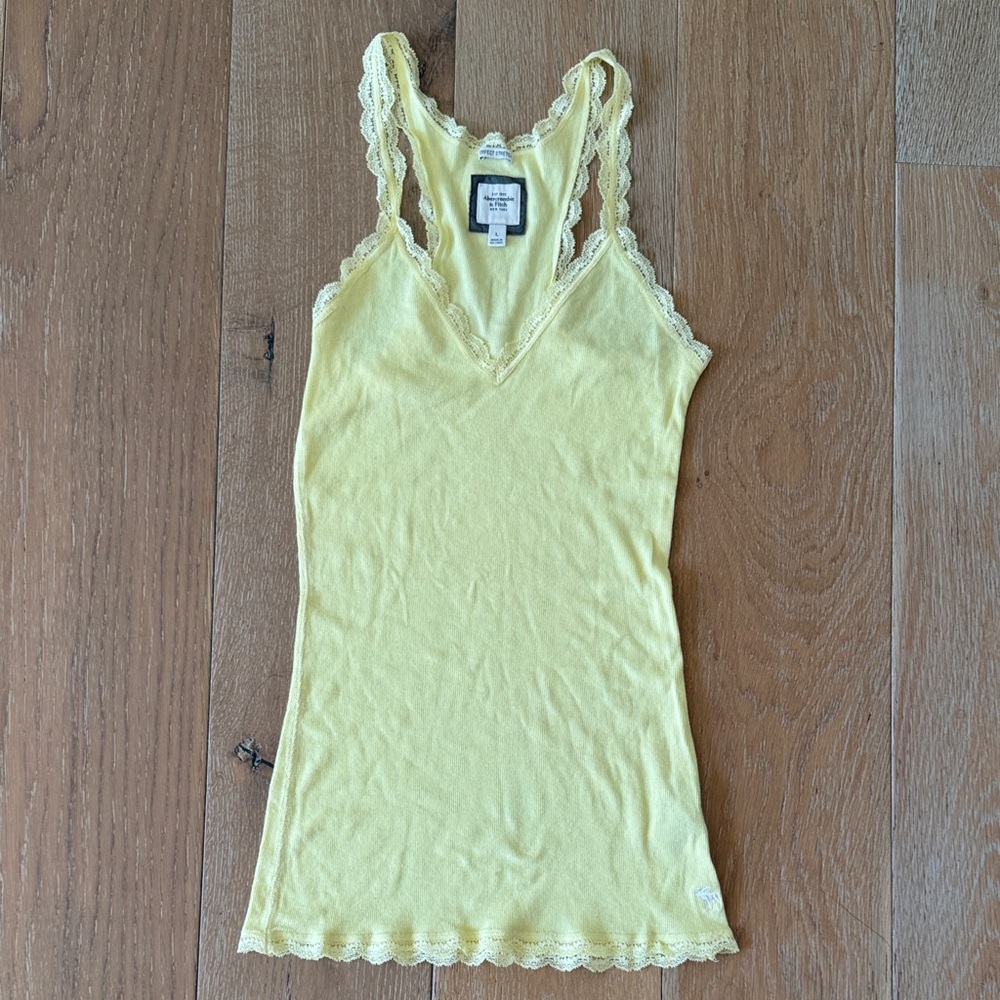 Abercrombie Y2K Lace Trim Racerback Cami Butter Yellow Perfect Stretch Size L